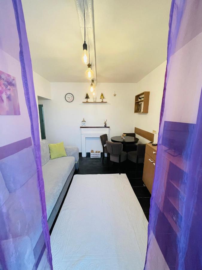 Perfect Place To Stay Self Check In-24H-Netflix-Wifi Решица Экстерьер фото