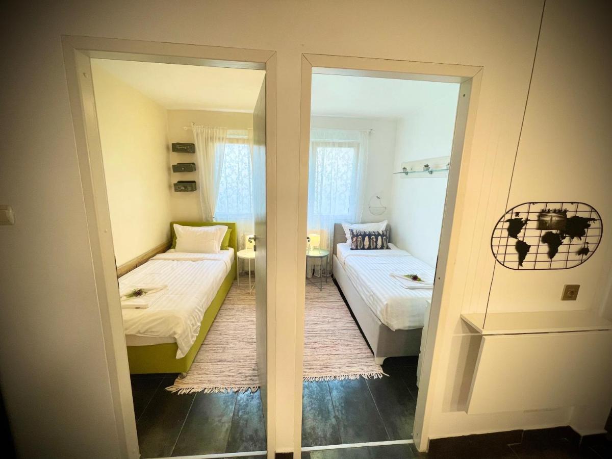 Perfect Place To Stay Self Check In-24H-Netflix-Wifi Решица Экстерьер фото