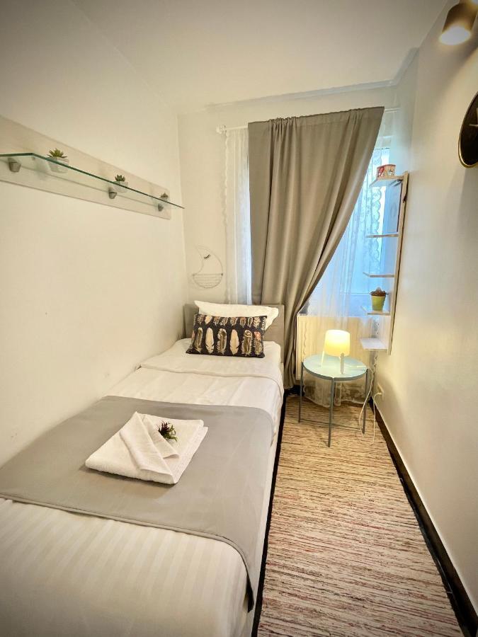 Perfect Place To Stay Self Check In-24H-Netflix-Wifi Решица Экстерьер фото