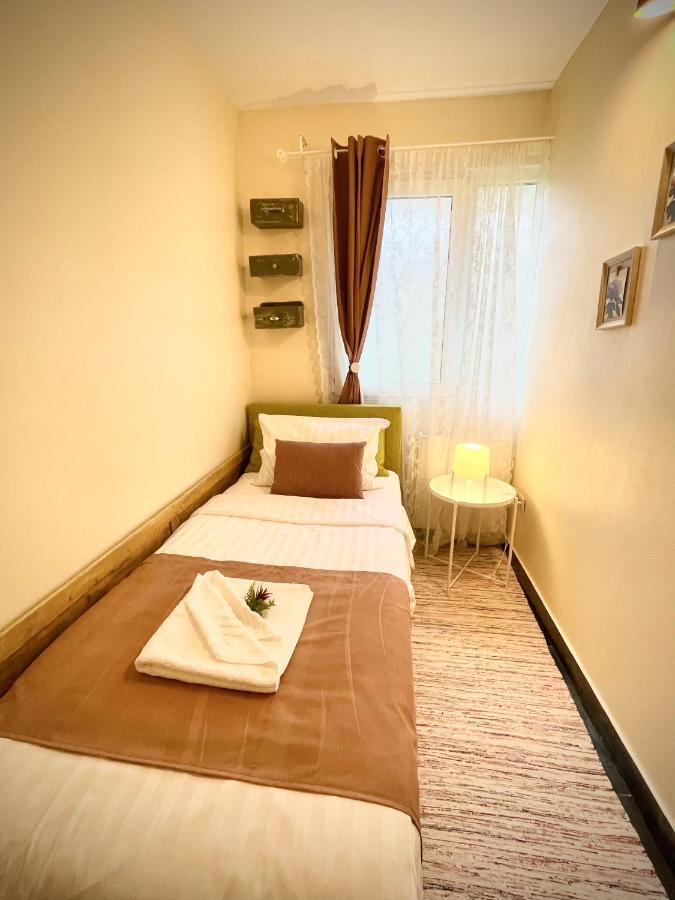 Perfect Place To Stay Self Check In-24H-Netflix-Wifi Решица Экстерьер фото